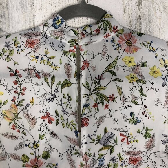 Belle Vere Womens Floral V neck Top Size M - Picture 3 of 6